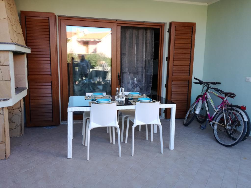 Casa Letizia Apartment Porto Pino Exterior photo